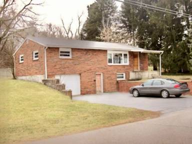 Main picture of 129 Clemens Ln