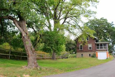Main picture of 224 Sunset Rd