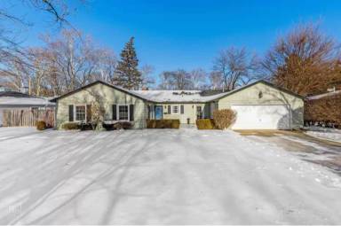 Main picture of 409 Bridle Ln
