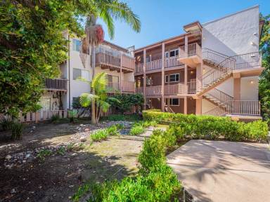 Main picture of 2600 Torrey Pines Rd