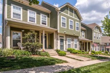 Main picture of 8224 Persia Way