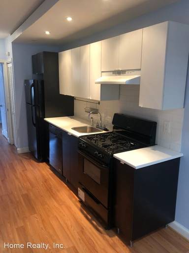 Main picture of 1527 17th St SE