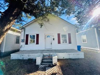 Main picture of 1203 S 8th St