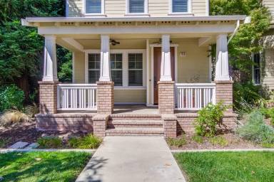 Main picture of 156 Linfield Dr