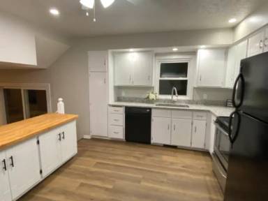 Main picture of 910 Buckboard Blvd