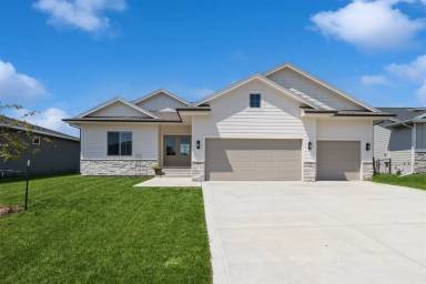 Main picture of 604 NE 15th St