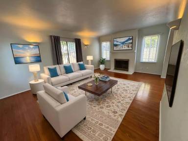 Main picture of 1346 S Hudson Ave