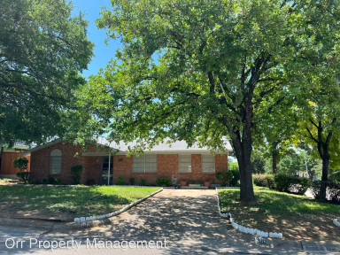 Main picture of 5800 Maceo Ln