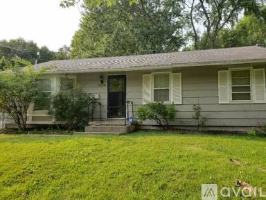 Main picture of 8306 E 133rd St