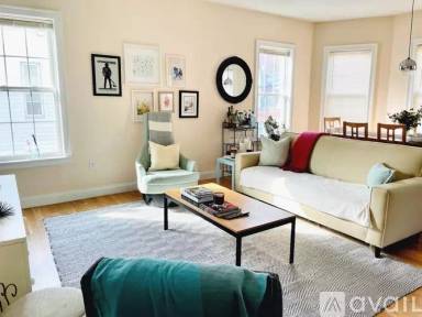 Main picture of 202 Green St