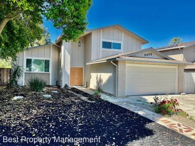 Main picture of 5425 Charlotte Way