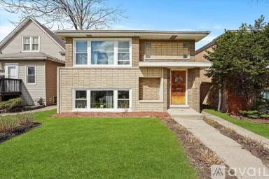 Main picture of 3722 East Ave