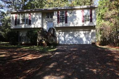 Main picture of 1492 Douglas Dr