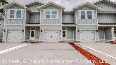 Main picture of 64 Sandhill Pines Dr