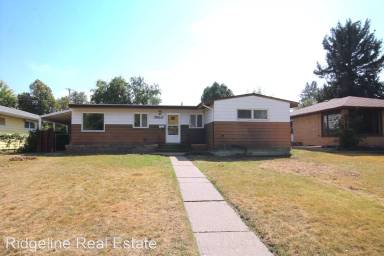 Main picture of 3920 6th Ave S