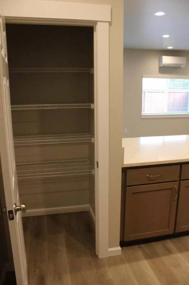 Main picture of 14906-14916 Canyon Rd E