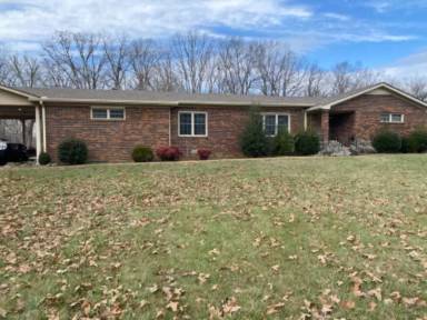 Main picture of 230 W Piney Rd