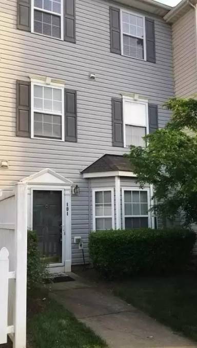 Main picture of 3030 Barrymore St