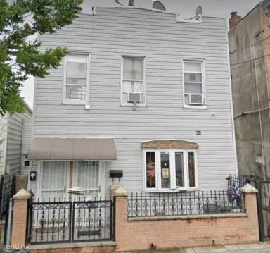 Main picture of 212 Hale Ave