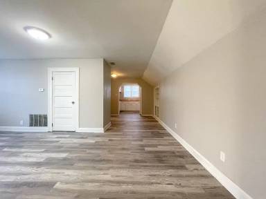 Main picture of 101 S Bancroft St