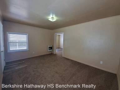 Main picture of 112 S 9th St