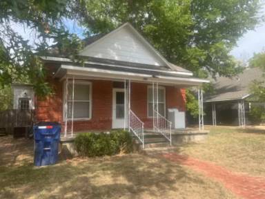 Main picture of 107 E 1st Ave