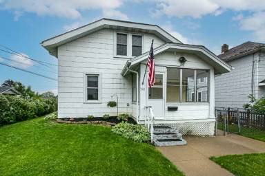 Main picture of 348 N Algona St