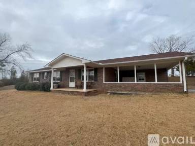 Main picture of 404 Dalton Rd