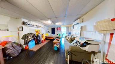Main picture of 803 Saint Paul St