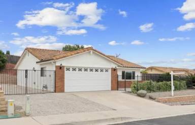 Main picture of 726 Honeydew Ln