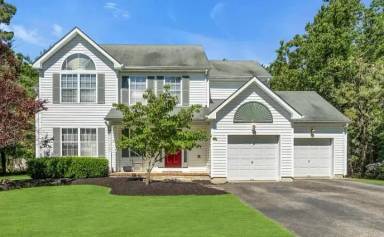 Main picture of 20 Green Tree Dr
