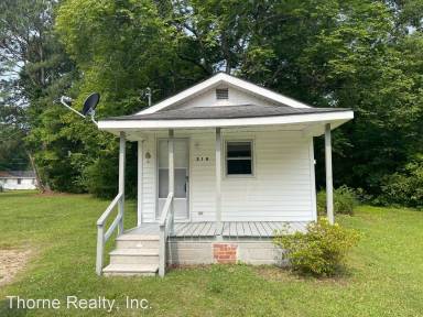 Main picture of 218 Gum Ave