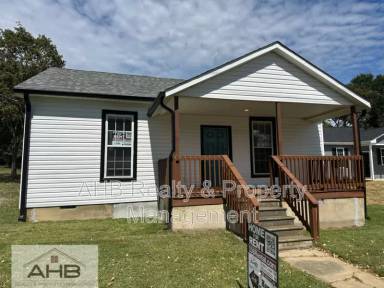 Main picture of 313 W Market St