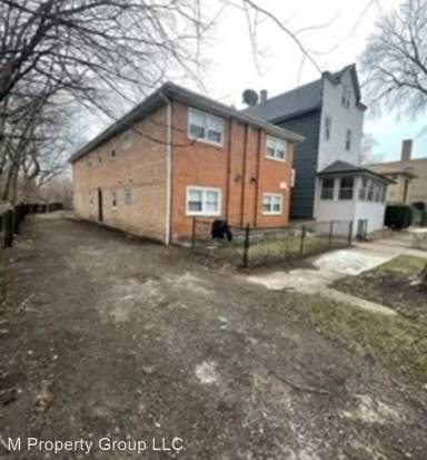 Main picture of 1061 E 80th St