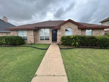 Main picture of 1605 Worthington Ln