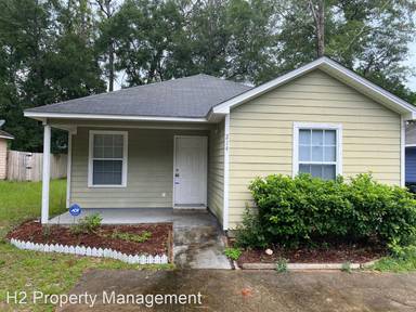 Main picture of 214 Loraine Ct
