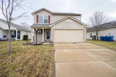 Main picture of 15444 Wandering Way