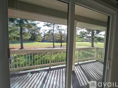 Main picture of 7946 Greenside Ct