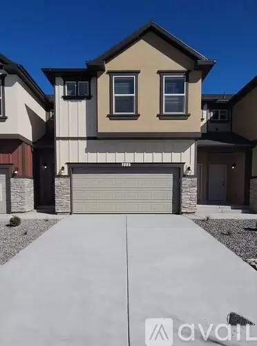 Main picture of 858 N Old Fort Dr