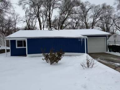 Main picture of 801 Helen St
