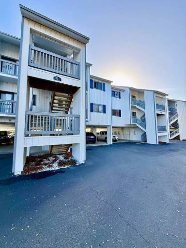 Main picture of 821 Bahia del Sol Dr
