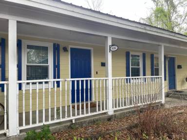 Main picture of 616 E Duffy St