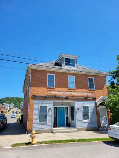 Main picture of 440 Franklin Ave