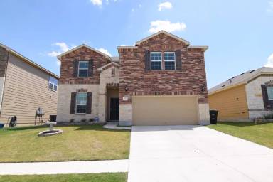 Main picture of 202 W Vega Ln