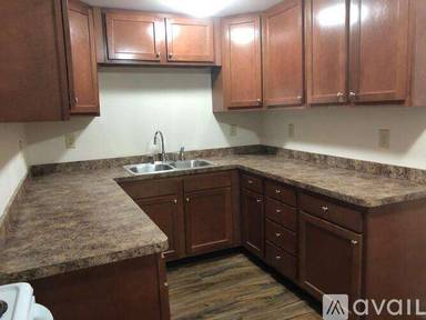 Main picture of 179 W Main St