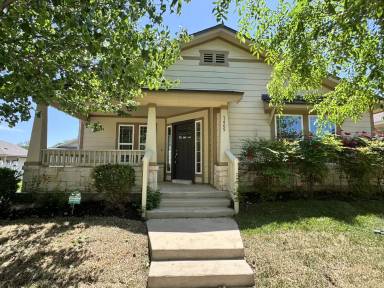 Main picture of 1405 Rices Crossing Ln