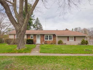 Main picture of 1728 Carlsbrook Ln