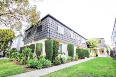 Main picture of 348 N Maple Dr