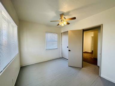 Main picture of 1524 N Park Ave