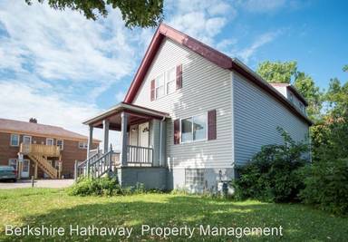 Main picture of 4645 N Teutonia Ave